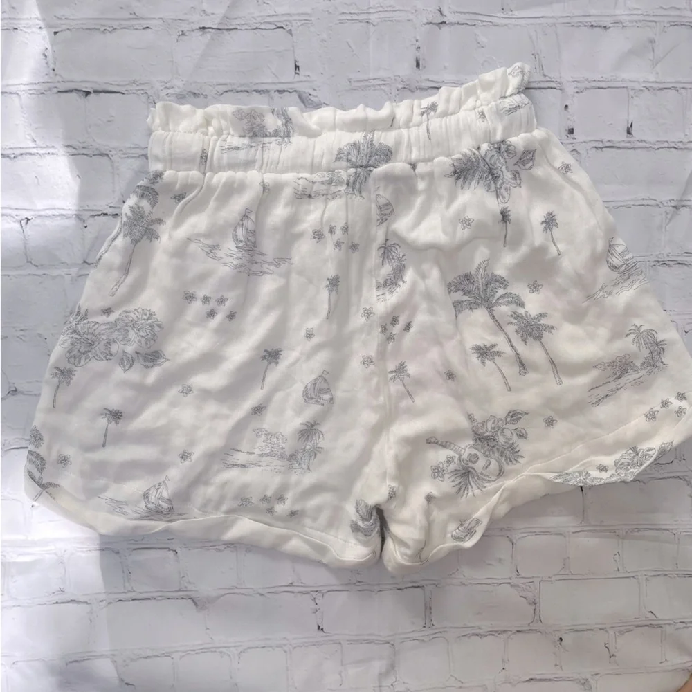 Vintage Havana Shorts - Picture 6 of 13